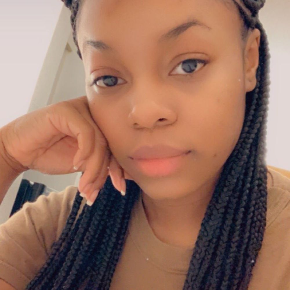 Meet your Posher, Mariel